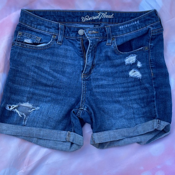 Universal Thread Mid-Rise Boyfriend Shorts Distressed - Picture 2 of 8